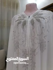  15 وينها  ام العريس عبايه شيفون فراشه مع شك  قطعتين  القطعه داخلي ملزقه مع الفراشه