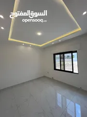 2 طابق او او ثاني خلف جامعة البتراء البنيات تشطيب حديث