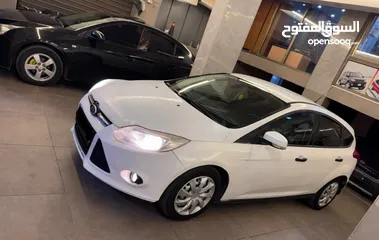  3 فورد فوكس 2013 بحالة ممتازة