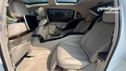  13 Mercedes Maybach