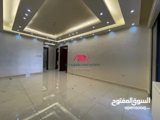  4 شقة / للايجار / شبه لم تسكن / 3نوم / الرابية / 220 متر