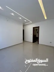  10 طابق ثاني في البنيات قرب مدارس الحصاد تشطيب سوبر ديلوكس