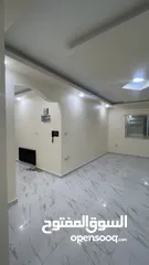  2 شقه للايجار شارع الوينك / خلف الواو ماركت ارجو التواصل واتس اب