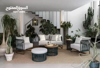  19 اثاث خارجي من الألمنيوم والحديد بتصاميم عصرية