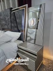  1 غرفة نوم ماستر زجاج برم وشطف كامل ملحق إضافي معاه فضيه وبنش تخزين خشب لاتيه كامل إنارة كاملة