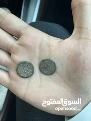  3 عملتين قديمات