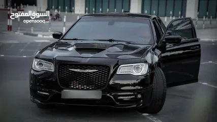  11 كرايسلر 300s 2019