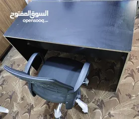 1 مكتب خشبي اسود لامع فخم