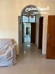  3 شقة للبيع في المهندسين 350 متر مربع طابق 3 مع روف كبير مميزة جداً من المالك