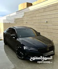  10 سوبيرب سبورت لاين 4X4.