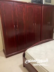  3 غرفة نوم مع تخت  مزدوج للبيع