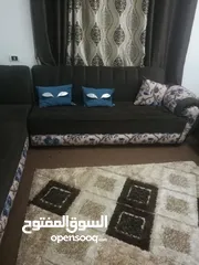 1 كورنر تفصيل للبيع ،، وضعه ممتاز ولا يوجد فيه أي عيوب
