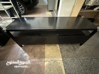  3 طاولة تلفزيون مستعملة من ماركة ZARA