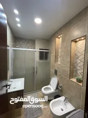  8 شقة مفروشة بعفش مميز  لم تسكن في أجمل مناطق عبدون