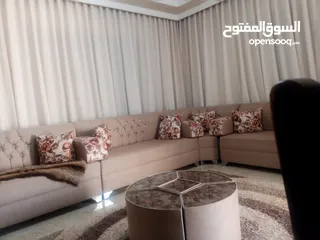  2 طقم كنب كورنر نضيف ولا خدشه مستعمل بحاله الوكاله