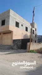  3 3 مخازن مفتوحات على بعض مساحتها 170متر للايجار بسعر مغري