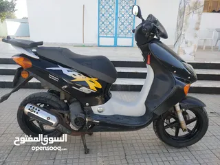  1 HONDA X8RS 50CC . فيزبا سويسرية نضيفة