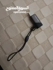  1 small adapter، وصلة Promate