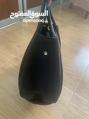  4 chris bella black leather purse for women. شنتة/شنطة/حقيبة كريس بيلا جلد اسود نسائية حجم كبير جديدة