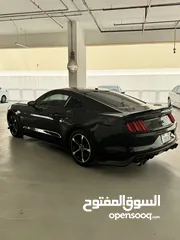  1 Ford mustang gt