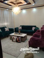  5 شقه سوبر ديلوكس للبيع الهاشميه الحي الشرقي بالقرب من مدرسه الشهيد احمد الزيود