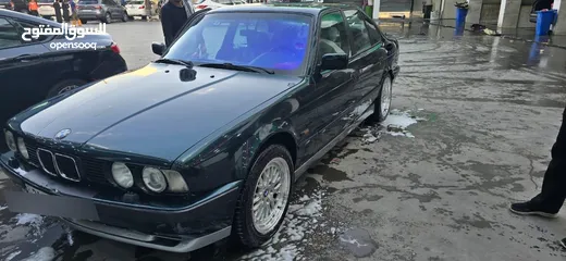  5 BMW 1994 ،525i مكينة وكير جديد  ، مكينة مسكر اللون زيتوني وحداديه وتبريد جديده السياره ماناقصهه شي