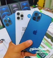  1 عرض خاص :  iPhone 12 pro 256gb نظيف جدا  بحالة الوكالة مع جميع ملحقاته و بأقل سعر