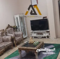  5 شقة مؤثثة بالكامل للإيجار حي صنعاء طابق اول