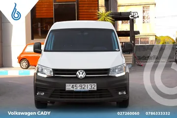  19 Volkswagen CADY 2020