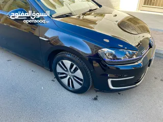  3 السيارة استعمال شخص واحد بحالة ممتازةegolf 2015 فل كامل صنف بريميوم