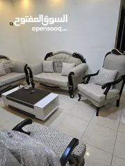  8 شقه مفروشه مجهزه بالكامل نظيفه مكيفه غرفة او غرفتين جبل الحسين طابق ثاني بحالة ممتازة طابق ثاني