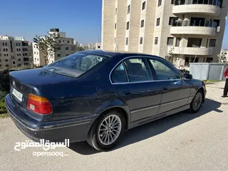  2 BMW 525 موديل 2002