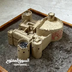  1 مجسم خشبي لقلعة الرستاق