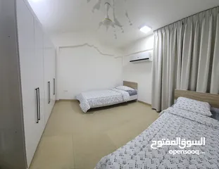  7 ارقى شقة مؤثثة في المعبيله بالقرب من مسقط مول