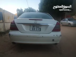  18 Mercedes Benz E350