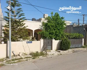  2 بيت مستقل للبيع  في مأدبا مقابل مستشفى النديم الحكومي