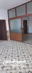  6 بيت للبيع.
