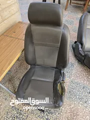  2 كراسي هونداي بورتر كاملة مع القواعد للبيع بحاجة إلى تنجيد او سلخات  عند منجد