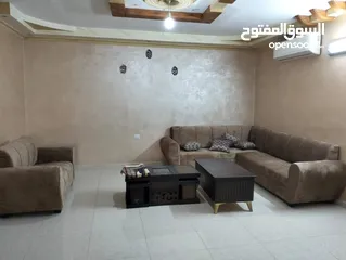  9 شقه للايجار خلف مستشفى الراهبات 155 مدخل مستقل