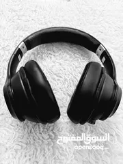  4 سماعة ANKER VORTEX مستعملة ب حالة ممتازة جدا وصوت نقي وعالي جدا  ب سعر مغري