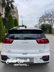  8 Kia Niro EV 2022 for sale نيرو كهربا22 للبيع  قابل للبدل