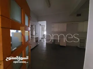  8 فيلا تجارية مؤجرة للبيع في عمان - الدوار الرابع - مساحة البناء 700م