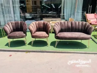  1 طقم كراسي الشاي أو الورد بس من عنا بسعر مميز