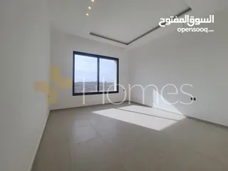  6 فيلا متلاصقة للبيع في طريق المطار بمساحة بناء 705م