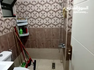  4 بيت للبيع بحاله ممتاز