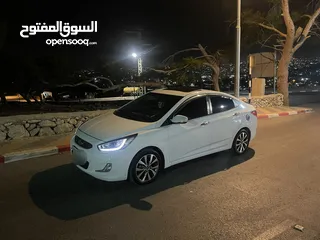 3 هونداي اكسنت فتحة سقف اصليه