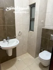  8 شقة للبيع في ام اذينة