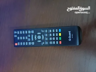  2 شاشه32 جي جارد بحاله ممتازه مع ريموت الاصلي شغاله 100/100 وعالفحص