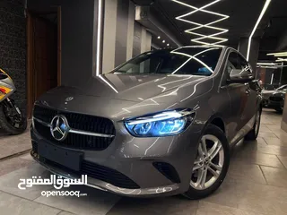  8 مرسيدس بنز B200