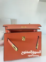  6 شنطة جديدة للبيع غير مستعمله سعرها قابل للتفاوض